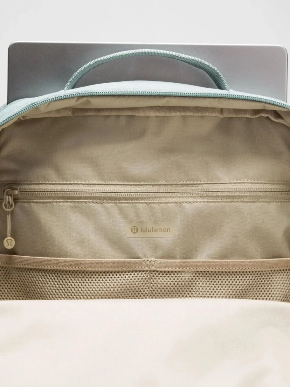 lululemon athletica laptop lunch